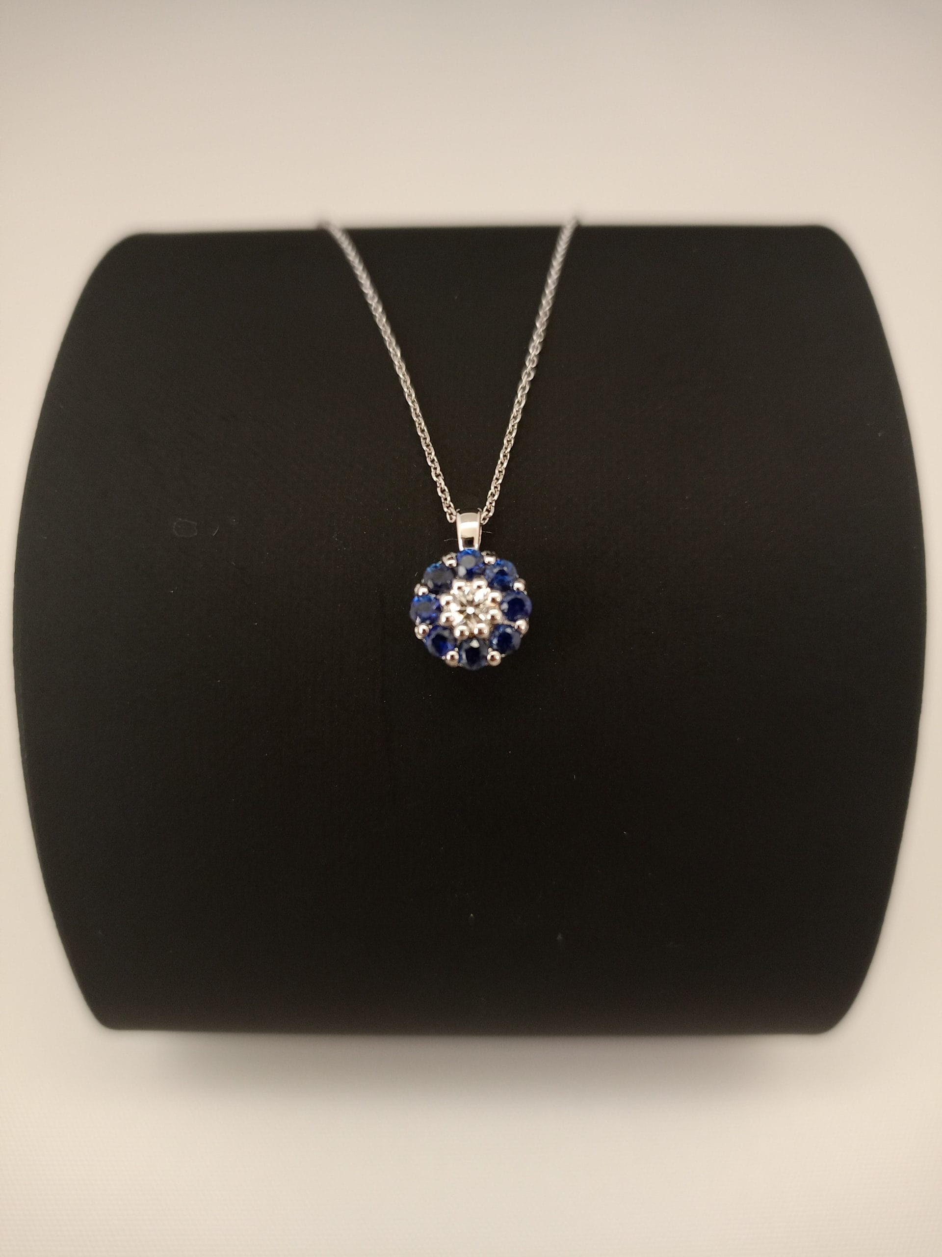 collana-zaffiri-diamanti-oro-gioielli-pescara-montesilvano-landolfi-ainis