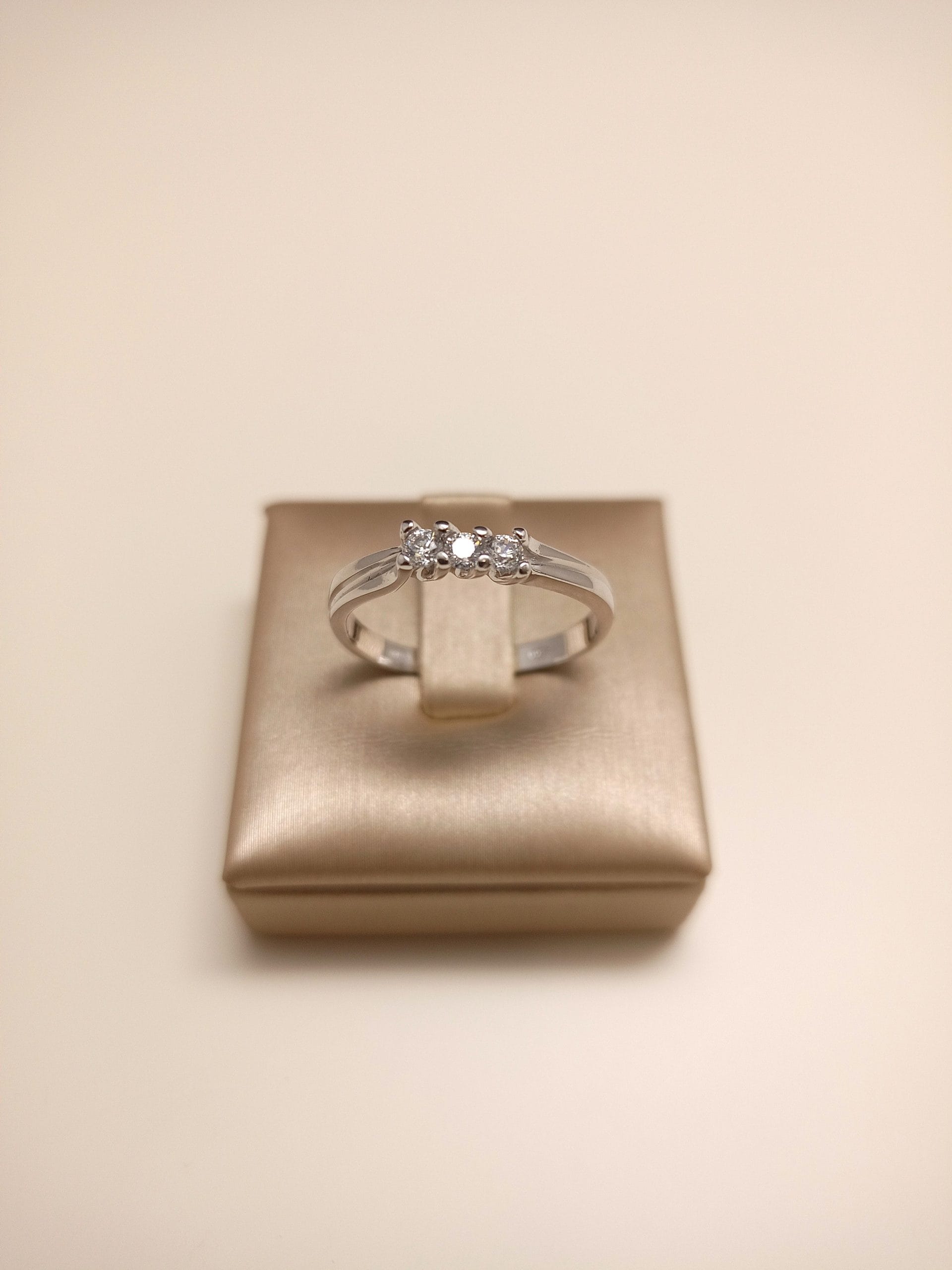 anello-trilogy-donna-oro-18kt-gioiellerie-landolfi-ainis-pescara-montesilvano-920042253023