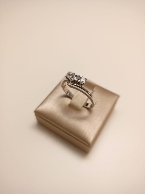 anello-trilogy-donna-oro-18kt-gioiellerie-landolfi-ainis-pescara-montesilvano-910036471032