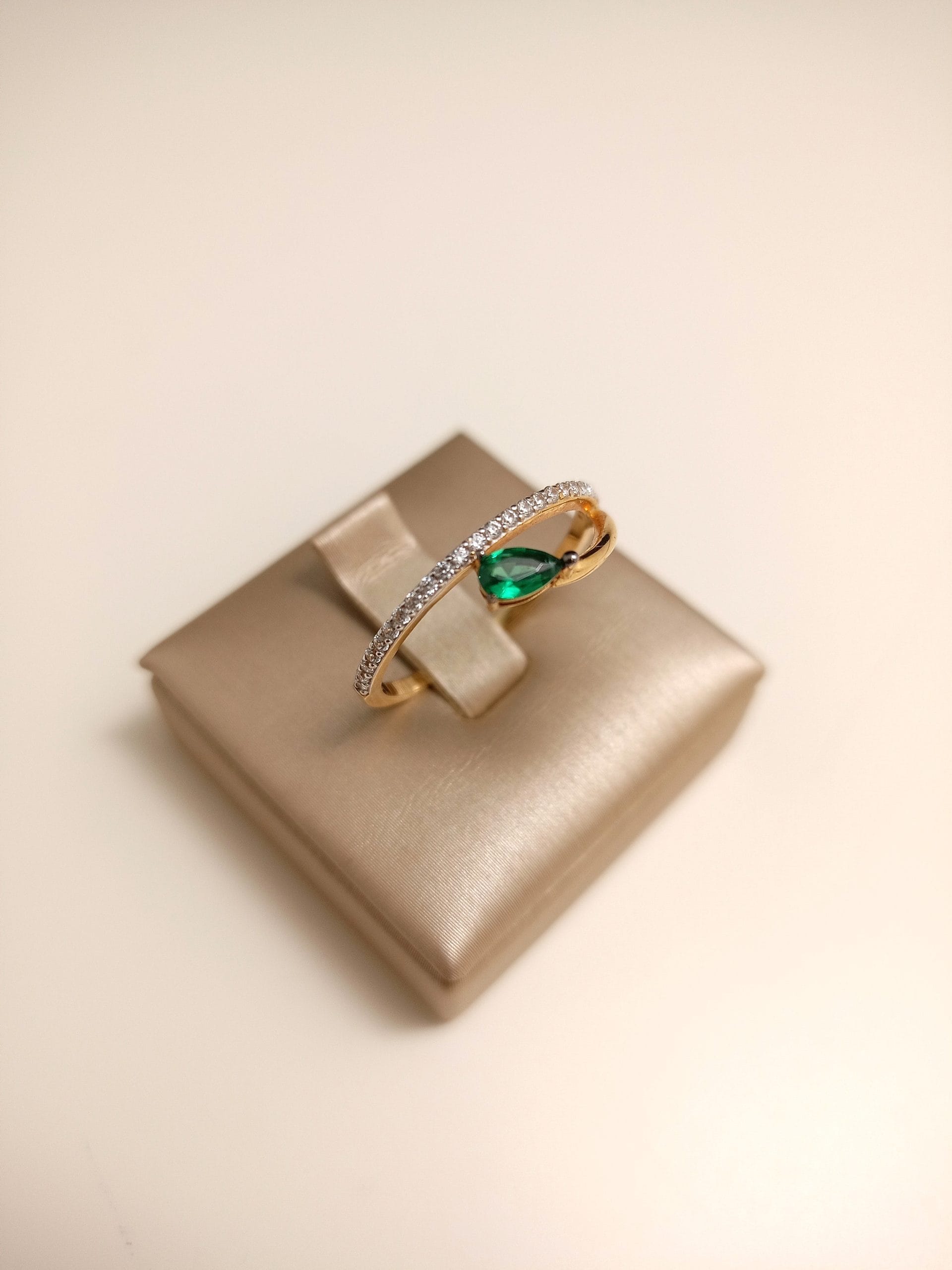 anello-donna-oro-18kt-gioiellerie-landolfi-ainis-pescara-montesilvano-910026673089