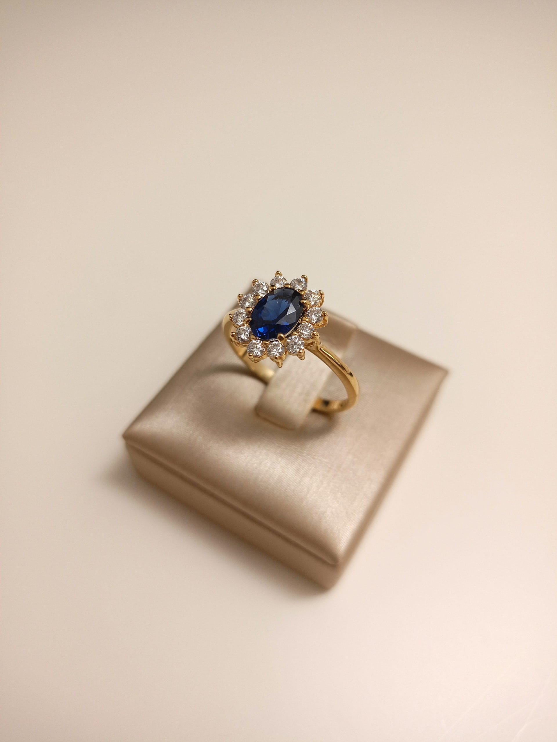 anello-donna-oro-18kt-gioiellerie-landolfi-ainis-pescara-montesilvano-920045098024