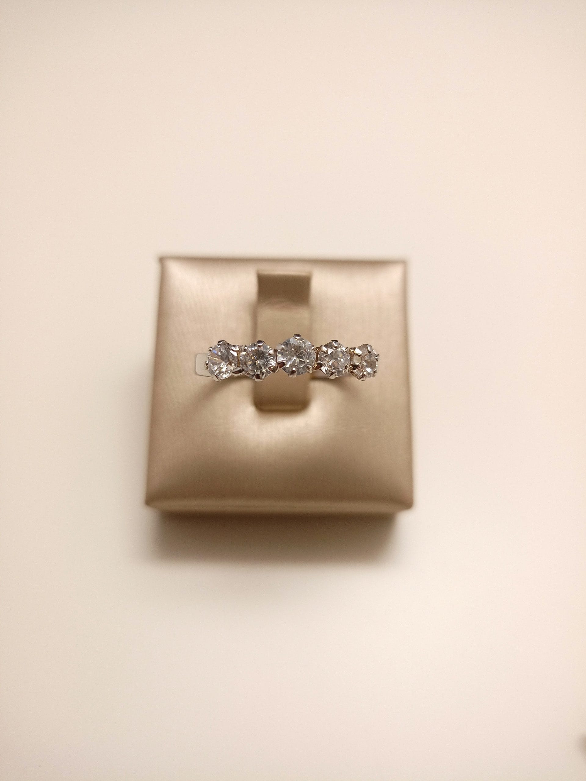 anello-veretta-donna-oro-18kt-gioiellerie-landolfi-ainis-pescara-montesilvano-910027557109