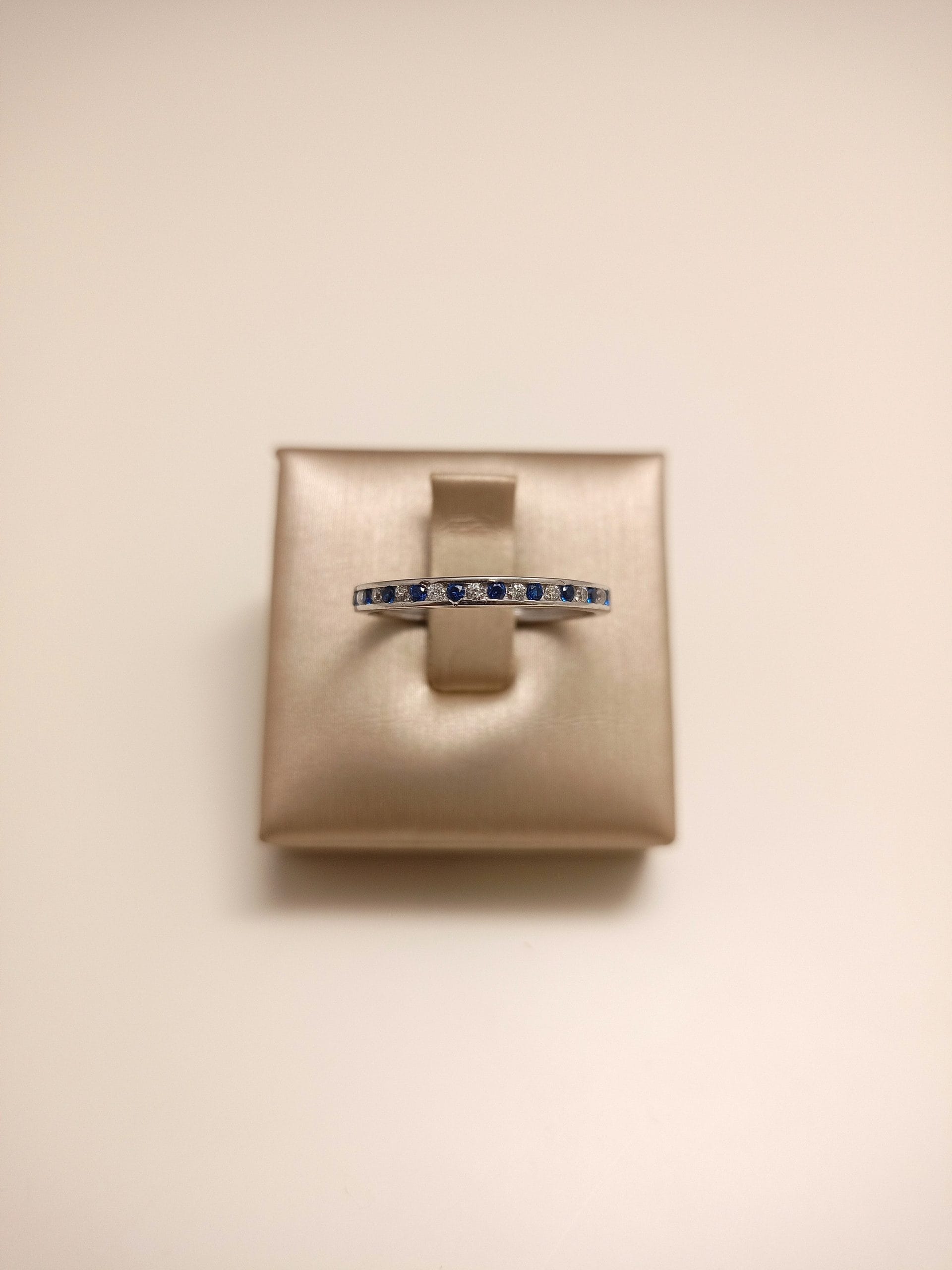 anello-veretta-blu-donna-oro-18kt-gioiellerie-landolfi-ainis-pescara-montesilvano-920049123024