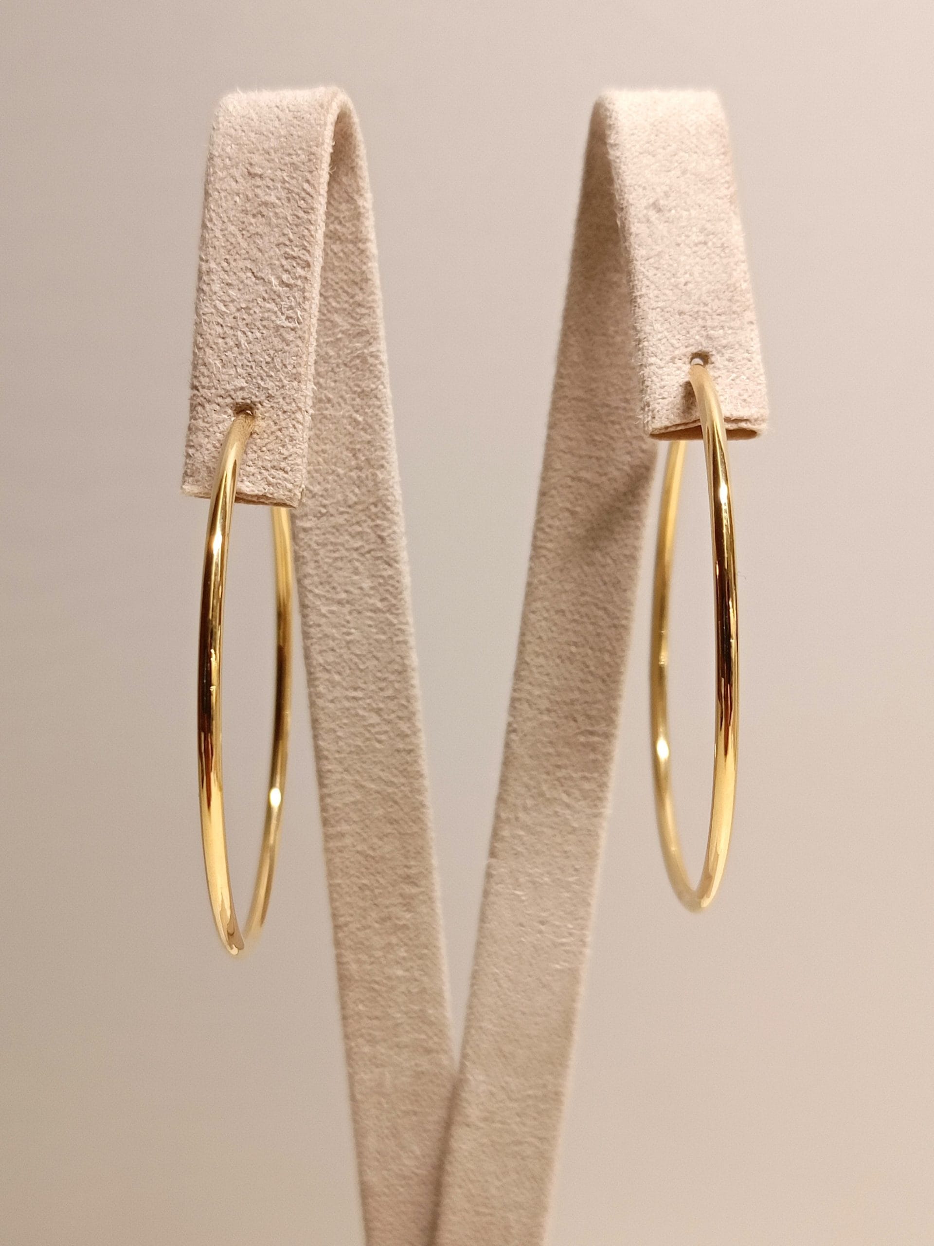orecchino-cerchio-donna-oro-18kt-gioiellerie-landolfi-ainis-pescara-montesilvano-920049118024
