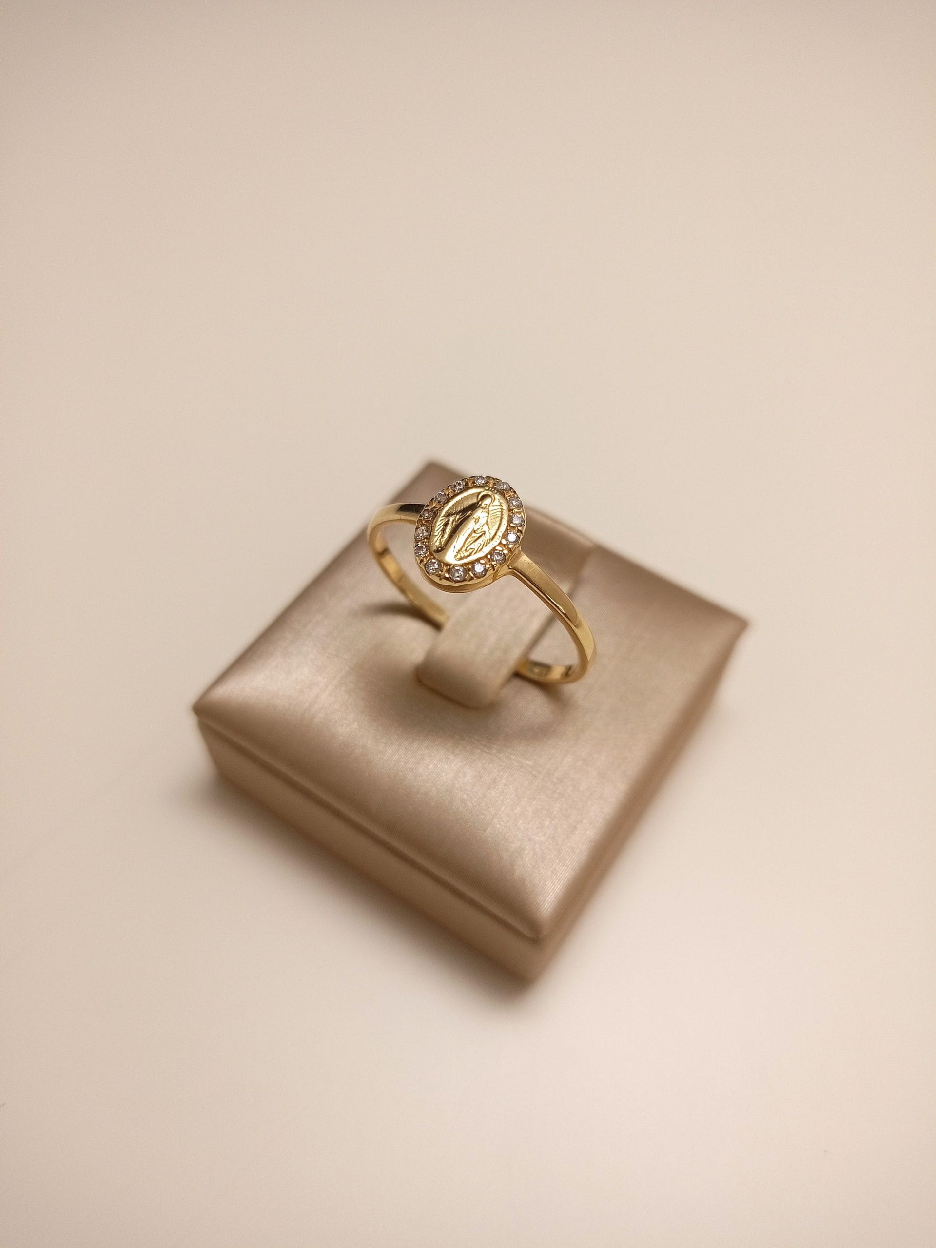 anello-donna-oro-18kt-gioiellerie-landolfi-ainis-pescara-montesilvano-920048392024