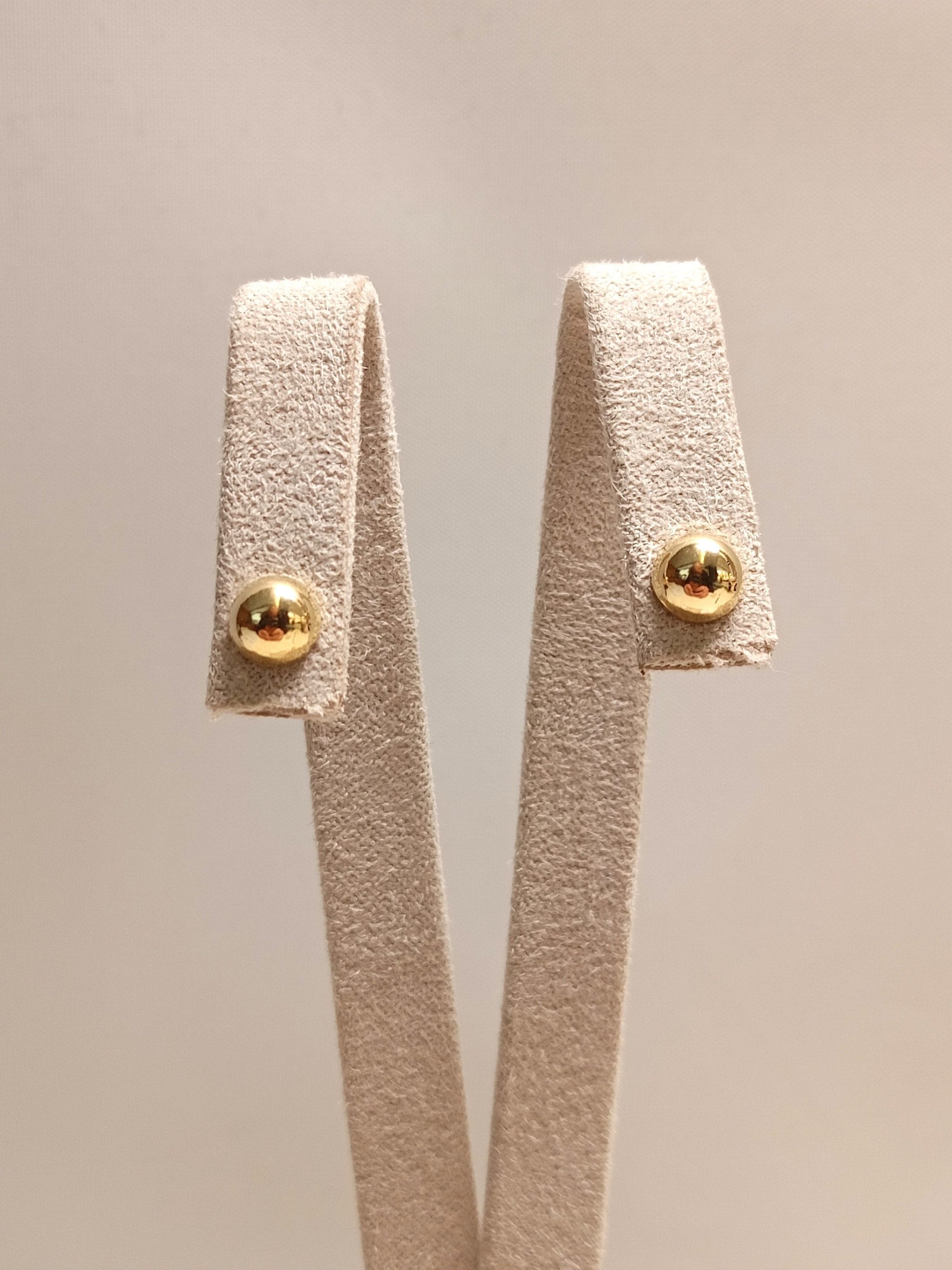 orecchino-bottone-donna-oro-18kt-gioiellerie-landolfi-ainis-pescara-montesilvano-920047523024