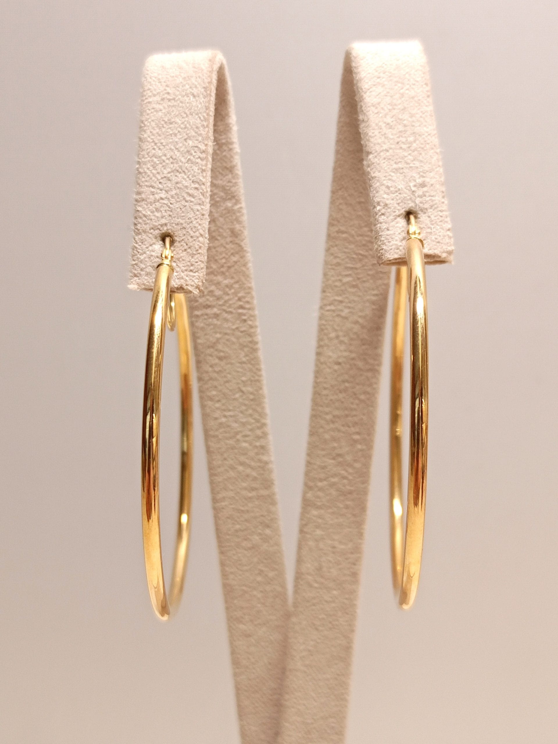 orecchino-cerchio-donna-oro-18kt-gioiellerie-landolfi-ainis-pescara-montesilvano-920050016025